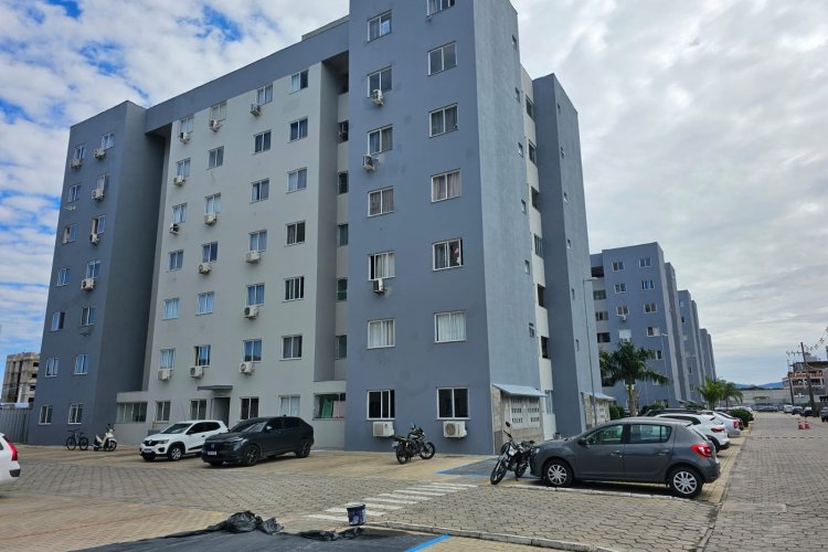 Apartamento mobiliado 02 quartos perequ�